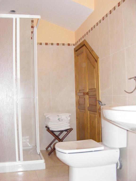 Apartaments L'Arrel Espot Ngoại thất bức ảnh