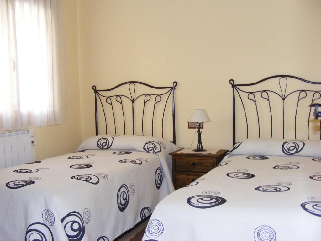 Apartaments L'Arrel Espot Ngoại thất bức ảnh